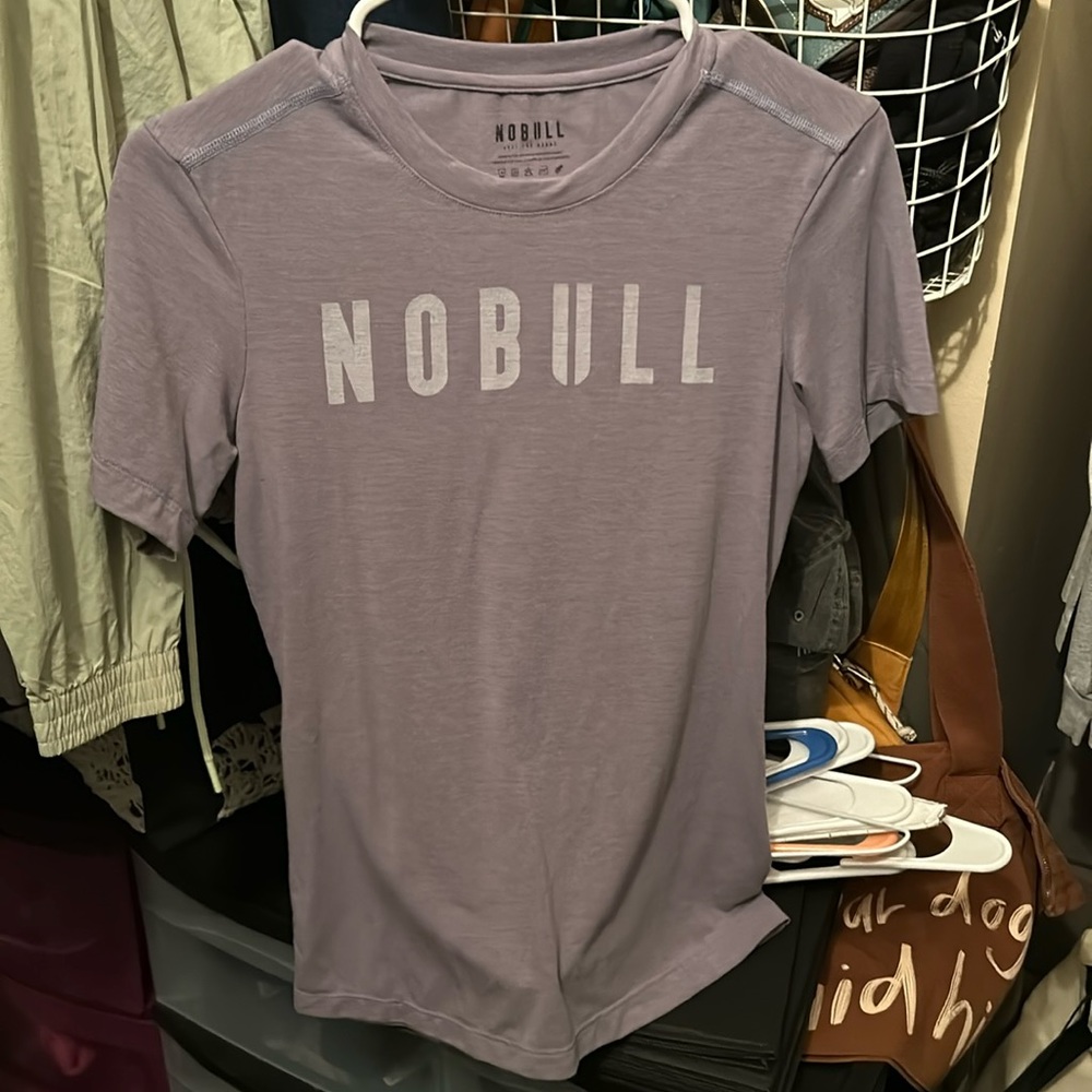 XS Nobull shirt